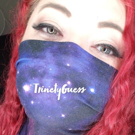 Foto desnuda filtrada de OnlyFans de Trinety Guess