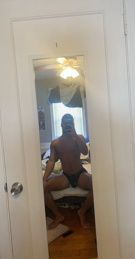 Foto desnuda filtrada de OnlyFans de Hawtieee
