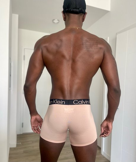 Foto desnuda filtrada de OnlyFans de Your Favorite