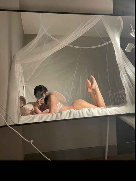 Foto desnuda filtrada de OnlyFans de Alya Vural