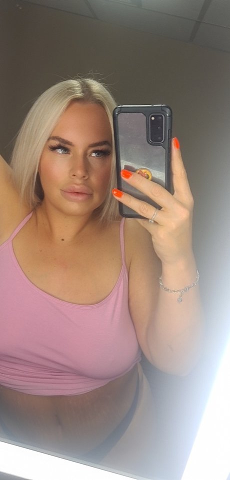 Felicity Lou