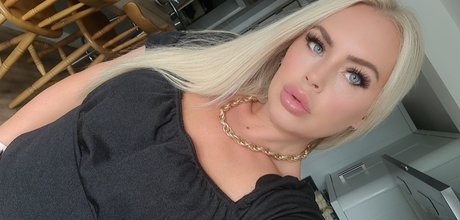 Foto desnuda filtrada de OnlyFans de Felicity Lou