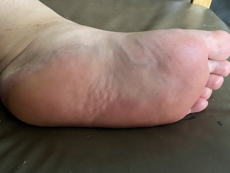Foto desnuda filtrada de OnlyFans de Feet Xxx Fest
