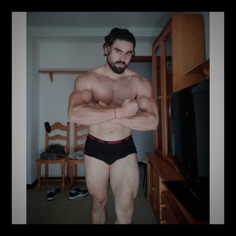 Foto desnuda filtrada de OnlyFans de Latin Viking