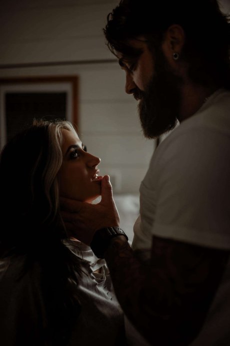 Foto desnuda filtrada de OnlyFans de Hot Couple Being Bad