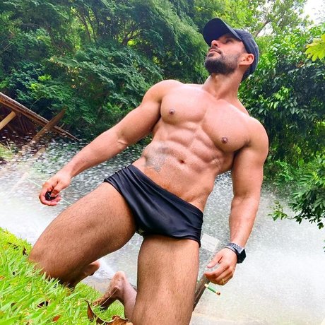 Foto desnuda filtrada de OnlyFans de Romullo Px