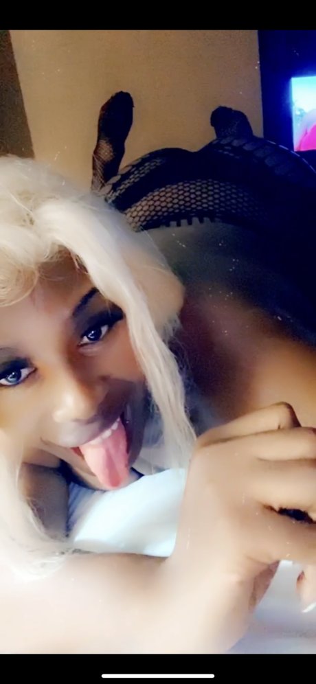 Foto desnuda filtrada de OnlyFans de Juicylips