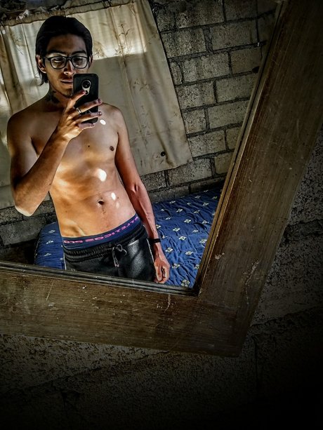 Foto desnuda filtrada de OnlyFans de Luis G Gr