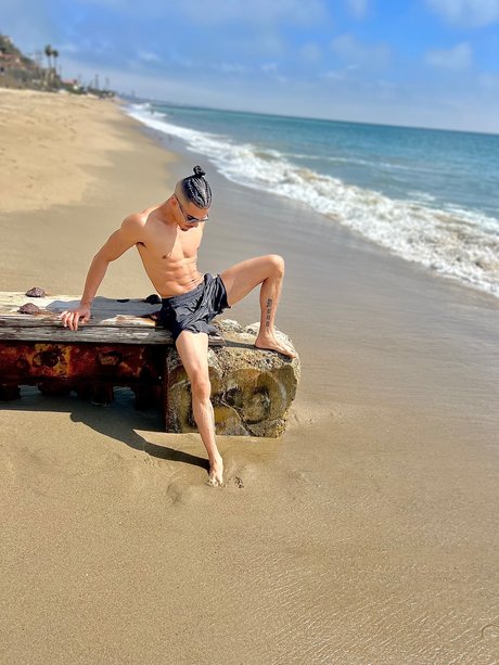 Foto desnuda filtrada de OnlyFans de Luis Omar Morales