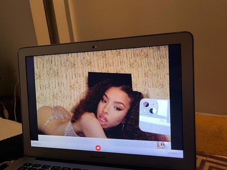 Foto desnuda filtrada de OnlyFans de Iman