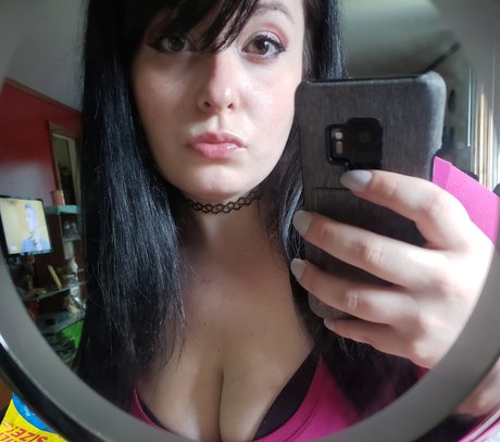 Foto desnuda filtrada de OnlyFans de Lauren Love