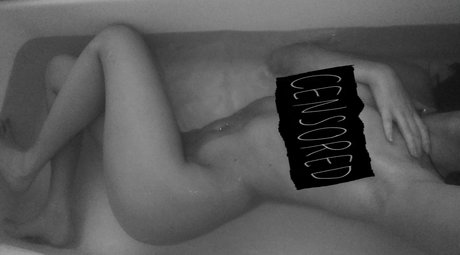 Foto desnuda filtrada de OnlyFans de Asia