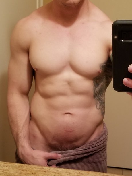 Foto desnuda filtrada de OnlyFans de Someguykris