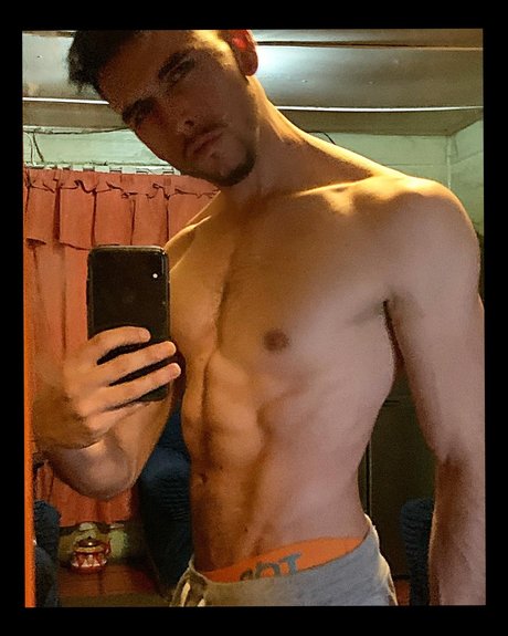 Foto desnuda filtrada de OnlyFans de Francisco Merino