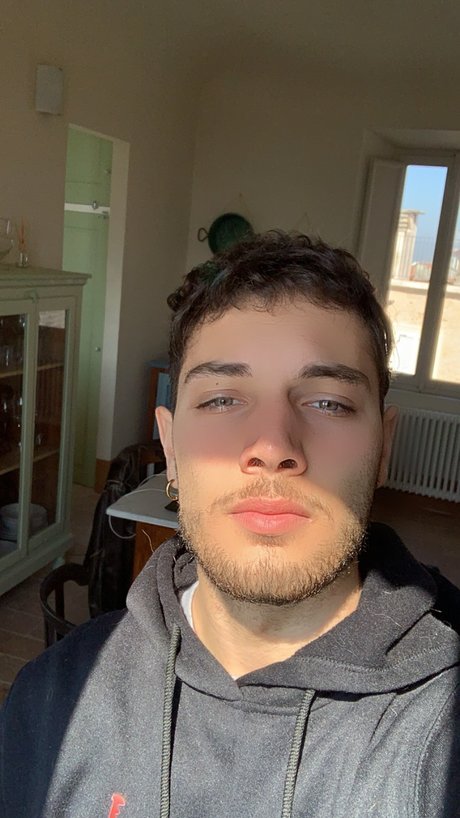 Foto desnuda filtrada de OnlyFans de Filippo Mariucci