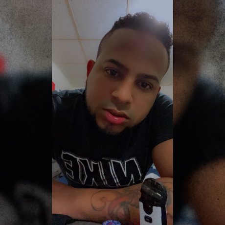 Foto desnuda filtrada de OnlyFans de Julio Cordero