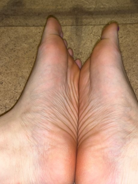 Foto desnuda filtrada de OnlyFans de Onlyfeet23x
