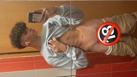 Foto desnuda filtrada de OnlyFans de Ivanrodriguez2003