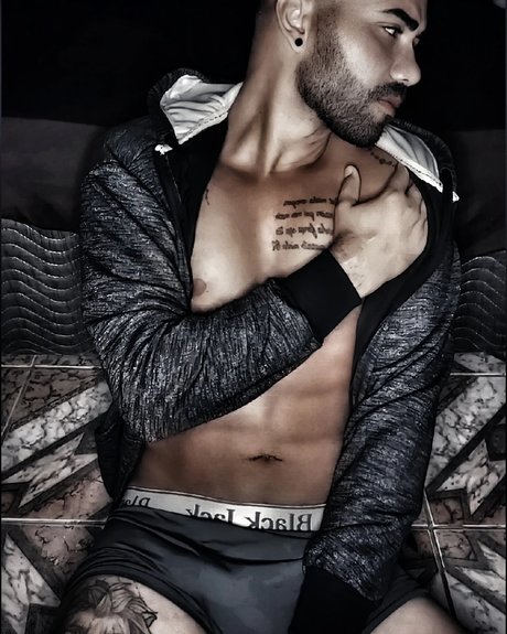 Foto desnuda filtrada de OnlyFans de Lorhan Silva