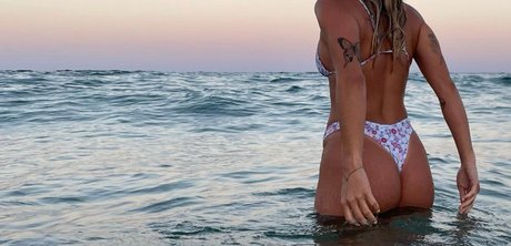 Foto desnuda filtrada de OnlyFans de Iza 