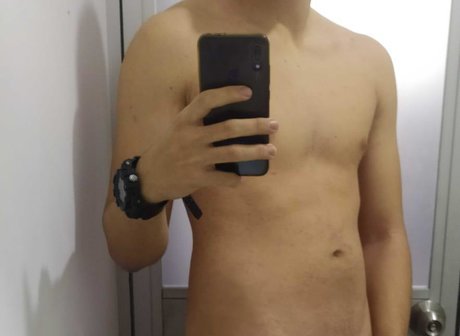 Foto desnuda filtrada de OnlyFans de Sebastian Warner