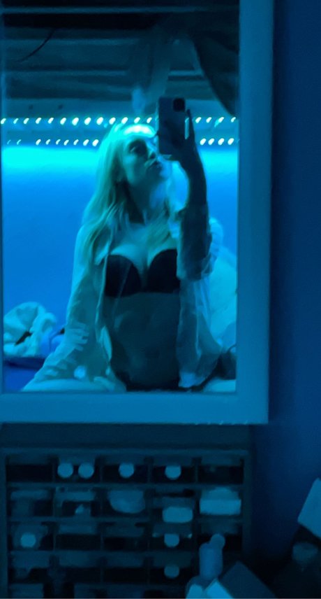 Foto desnuda filtrada de OnlyFans de Loz 