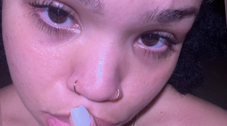 Foto desnuda filtrada de OnlyFans de A
