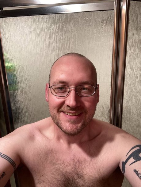 Foto desnuda filtrada de OnlyFans de Lee