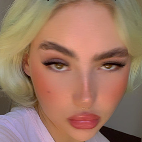 Foto desnuda filtrada de OnlyFans de Gugly