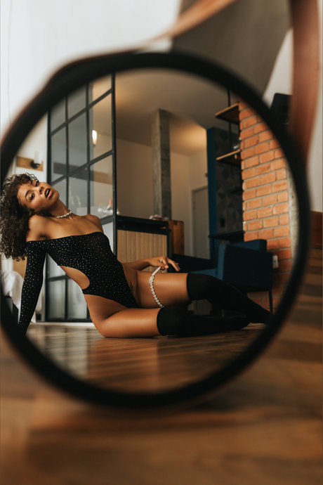 Foto desnuda filtrada de OnlyFans de Tiabrit