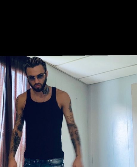 Foto desnuda filtrada de OnlyFans de Italian Fyp