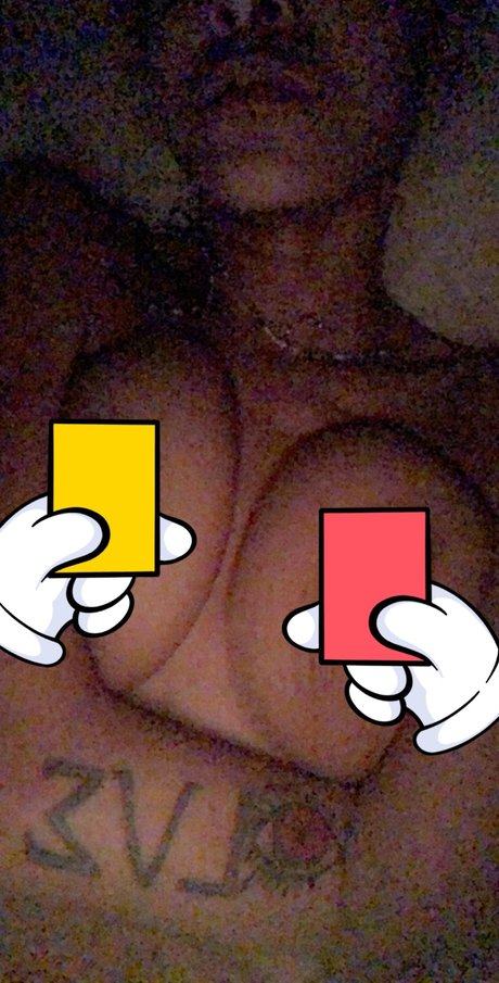 Foto desnuda filtrada de OnlyFans de The Nudist Queen