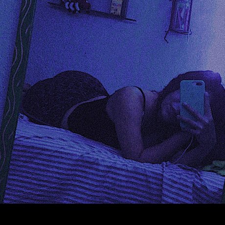 Foto desnuda filtrada de OnlyFans de Estefany Solis