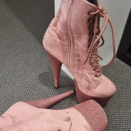 Foto desnuda filtrada de OnlyFans de Feetsie Feet