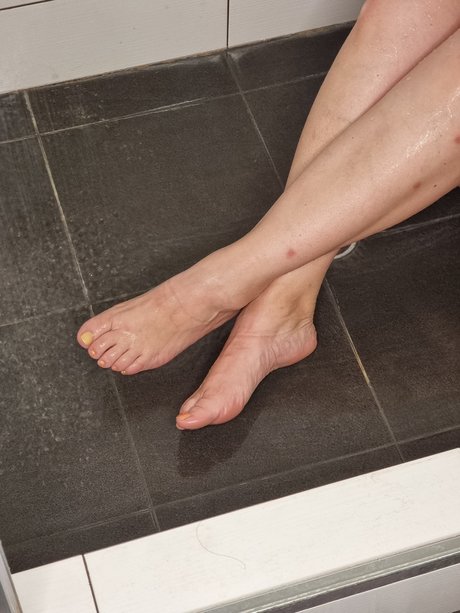 Feetsie Feet