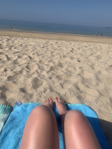 Foto desnuda filtrada de OnlyFans de Courtneyfeetpics