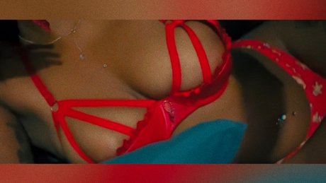 Foto desnuda filtrada de OnlyFans de Ur Bbygrl 
