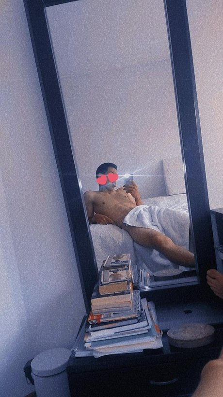 Foto desnuda filtrada de OnlyFans de Fabian Torrado