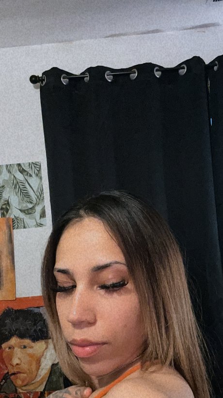 Foto desnuda filtrada de OnlyFans de B
