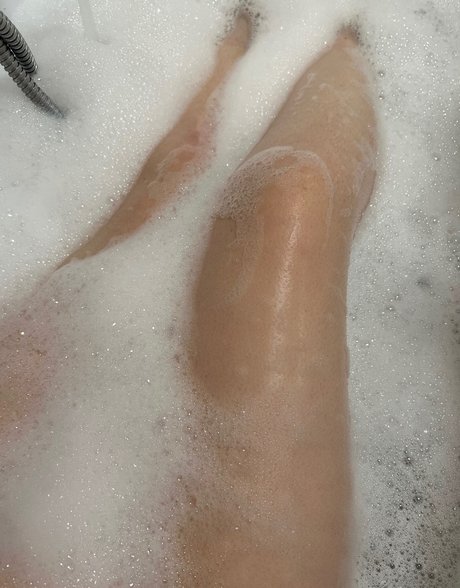 Liv Kaira