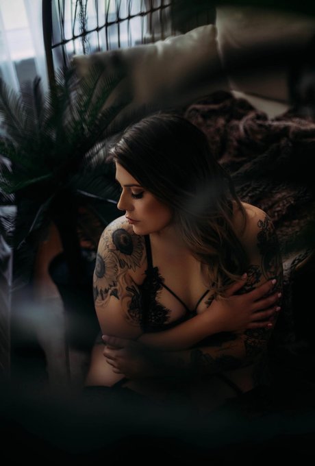 Foto desnuda filtrada de OnlyFans de Milkymomma