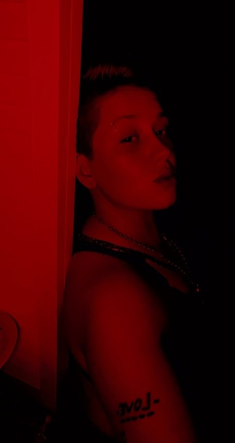 Foto desnuda filtrada de OnlyFans de Thebrkenstud