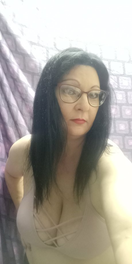 Foto desnuda filtrada de OnlyFans de Queen Violet Pixxie