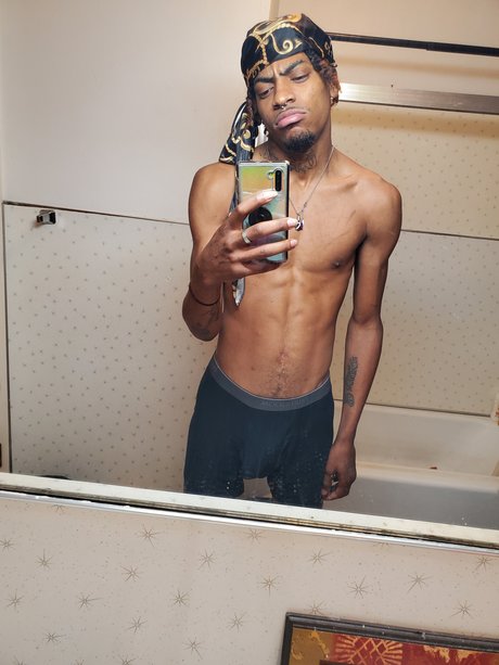 Foto desnuda filtrada de OnlyFans de Dakari Kahle