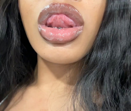 Foto desnuda filtrada de OnlyFans de Bujibuji