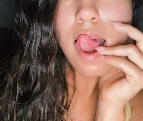 Foto desnuda filtrada de OnlyFans de Kyana