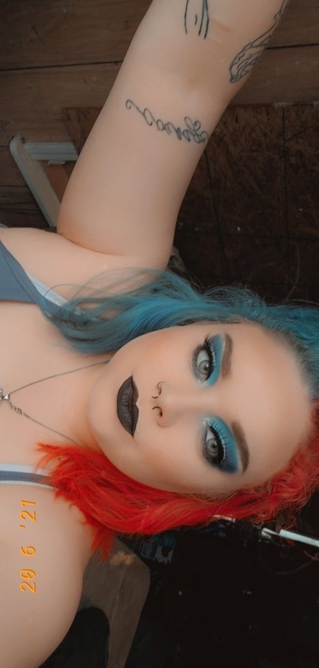 Foto desnuda filtrada de OnlyFans de Lil Red