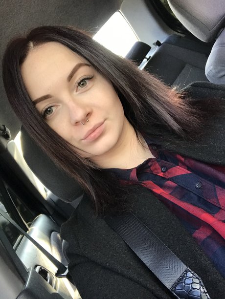 Foto desnuda filtrada de OnlyFans de Irinacherni