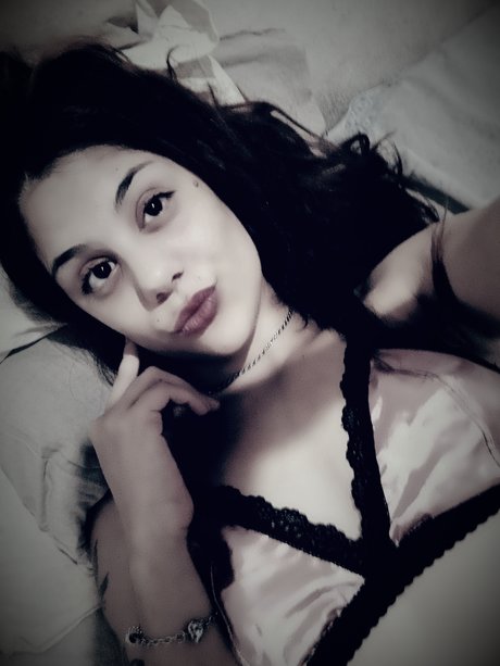 Foto desnuda filtrada de OnlyFans de Lulyyxxx