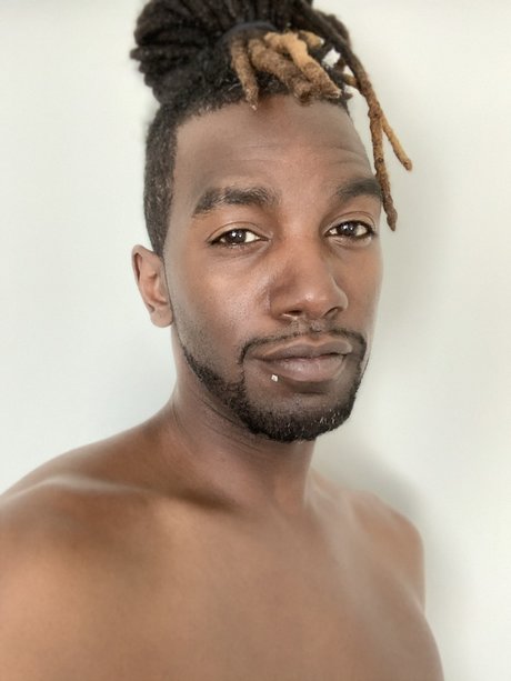 Foto desnuda filtrada de OnlyFans de Infamousdexxx